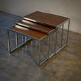 NESTING TABLES